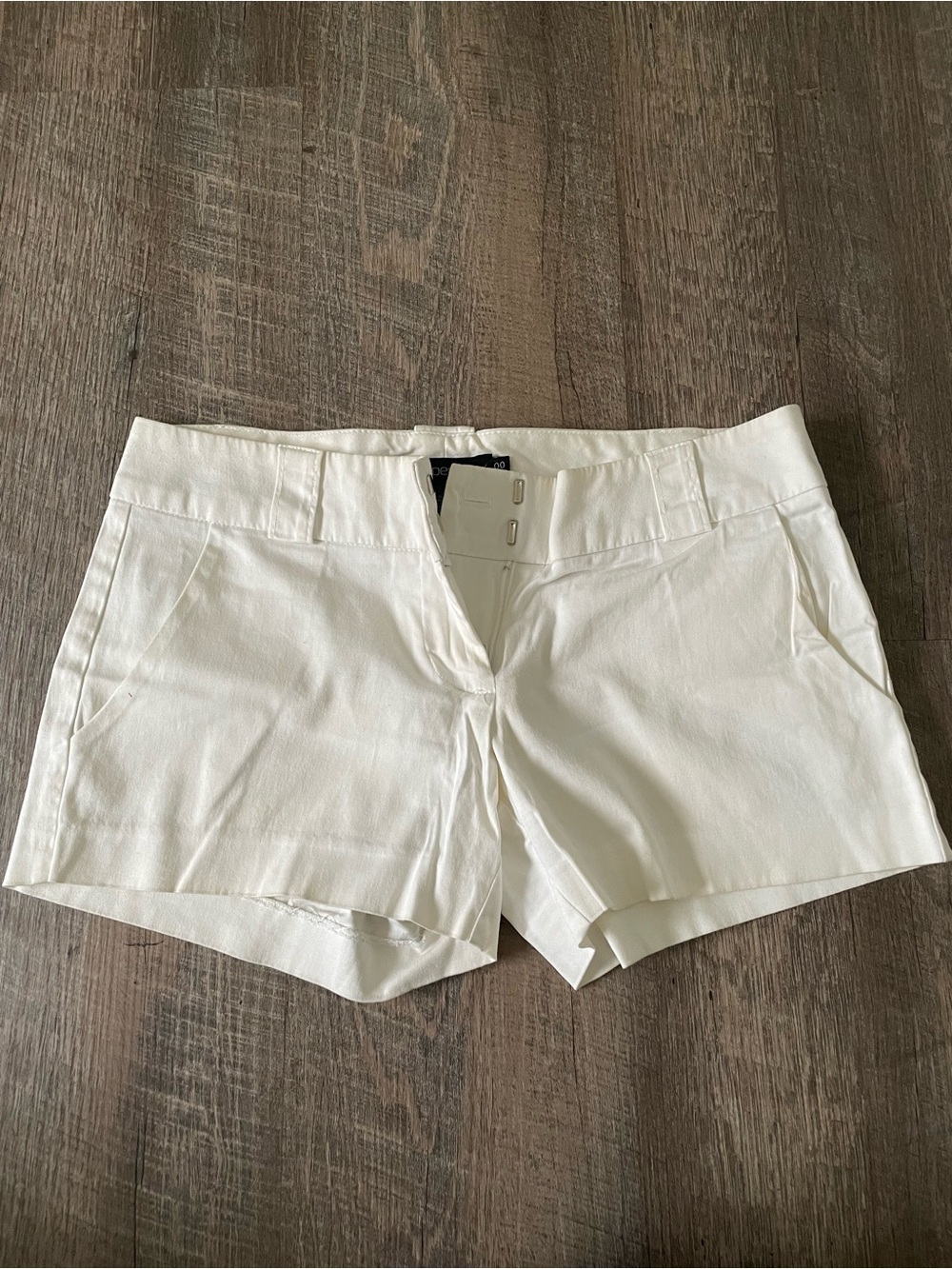 00 - cotton blend short